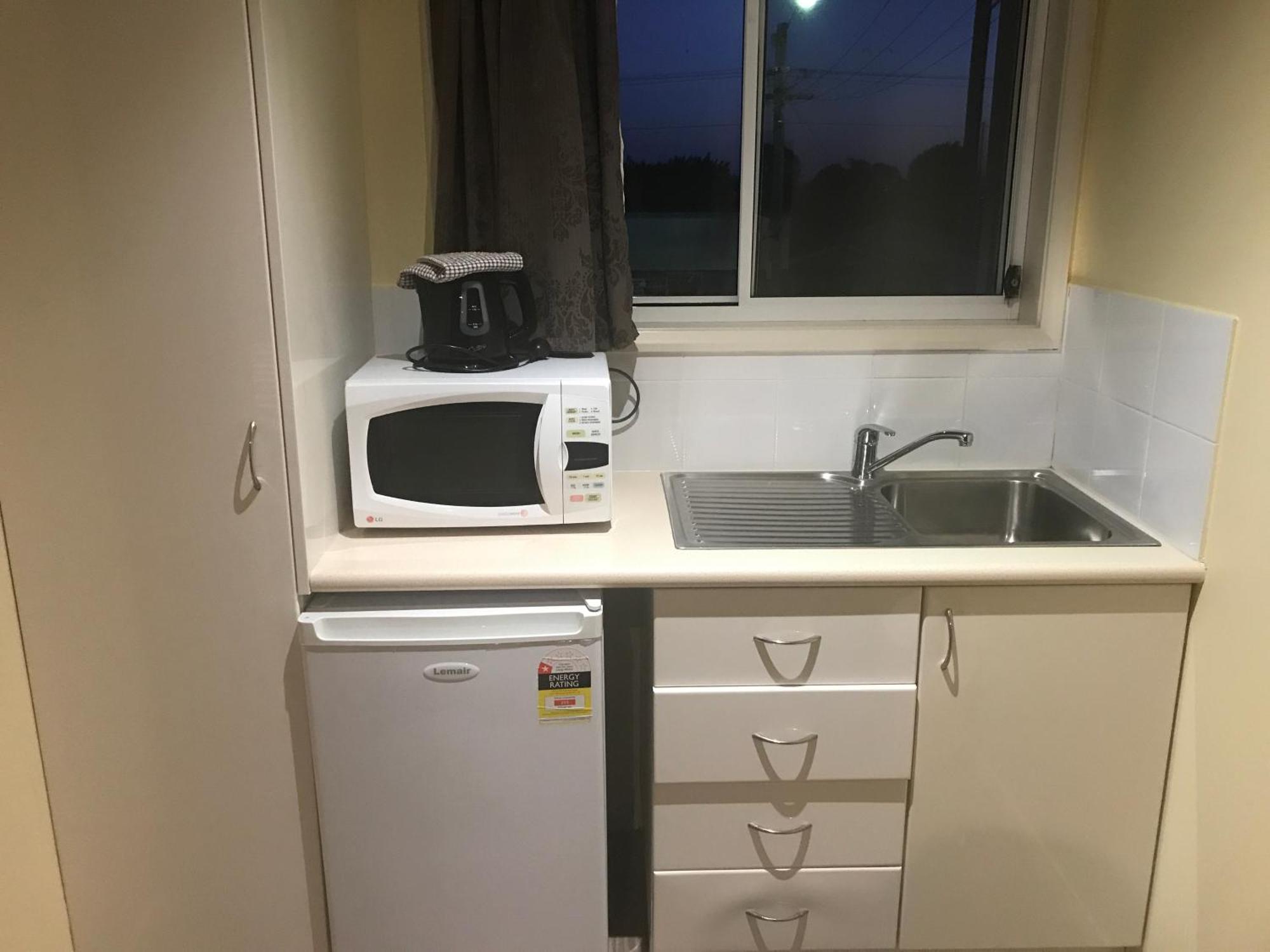 Toukley Motor Inn Room photo